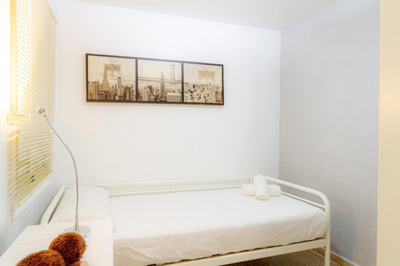 Residencial Costamar Next Bcn, 50M Beach With Swimming Pool Cabrera de Mar Esterno foto
